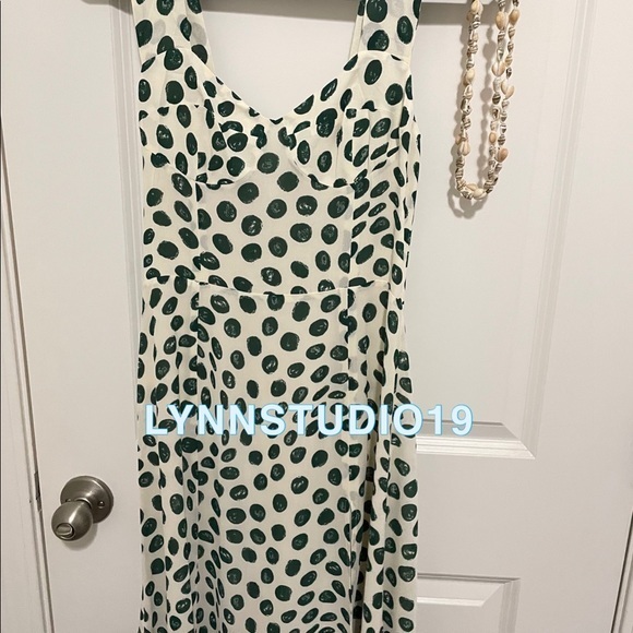 Reformation Fulton Dress Tapioca - Picture 4 of 6